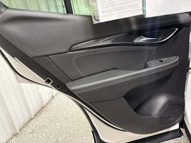 2022 Buick Envision FWD Essence