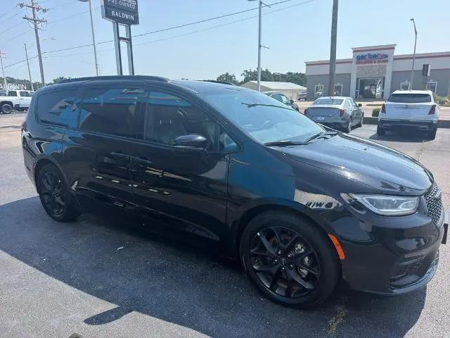 2025 Chrysler Pacifica Limited