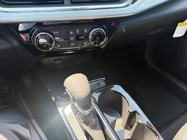 2026 Chevrolet Trax FWD LT