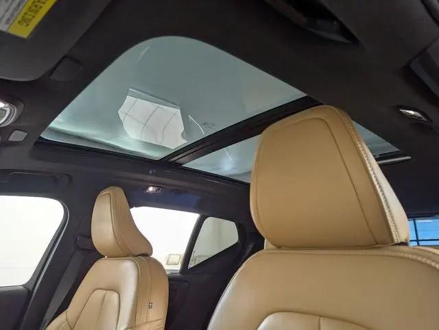 2021 Volvo XC40 T5 Inscription