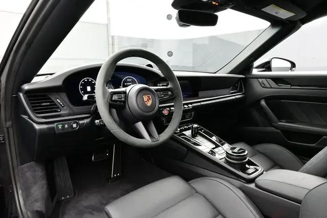 2026 Porsche 911 Targa 4S