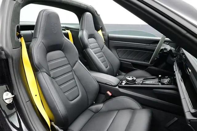 2026 Porsche 911 Targa 4S