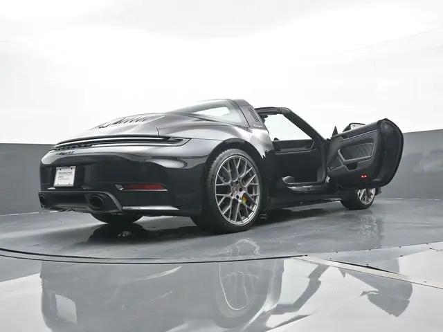 2026 Porsche 911 Targa 4S