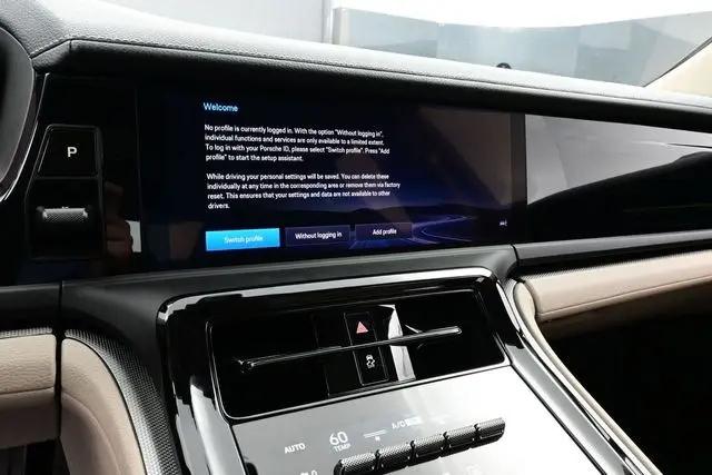 2026 Porsche Panamera 4