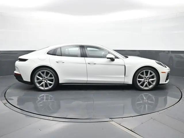 2026 Porsche Panamera 4