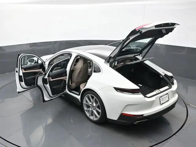 2026 Porsche Panamera 4