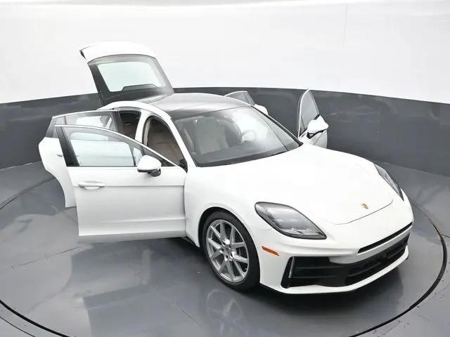 2026 Porsche Panamera 4