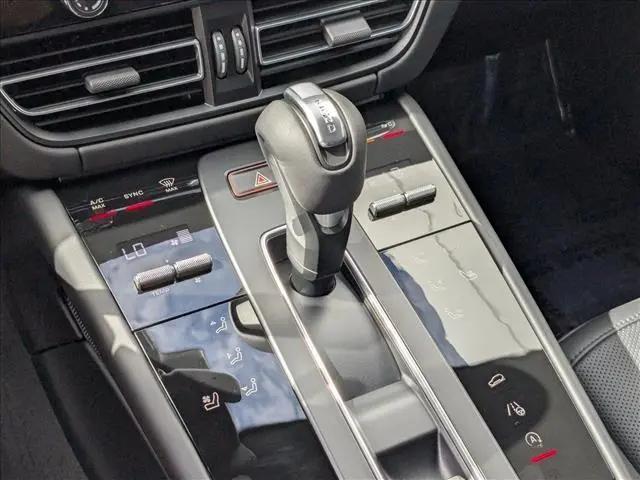2025 Porsche Macan Macan