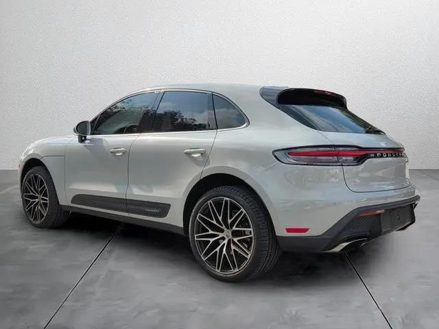 2022 Porsche Macan Macan