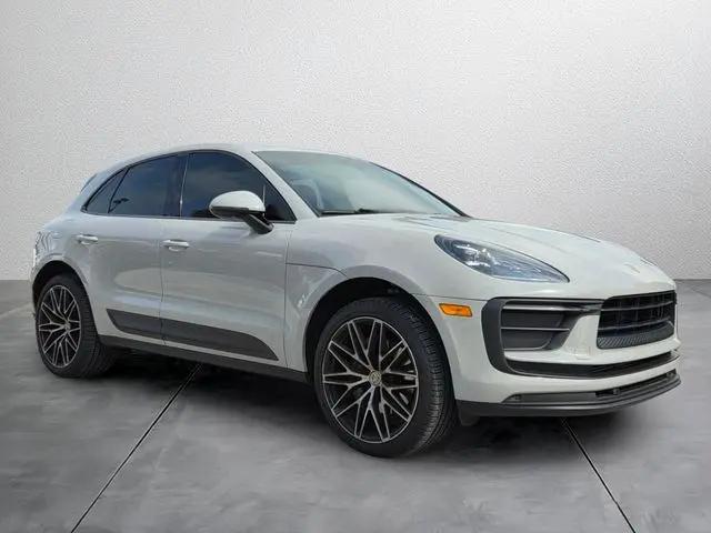 2022 Porsche Macan Macan