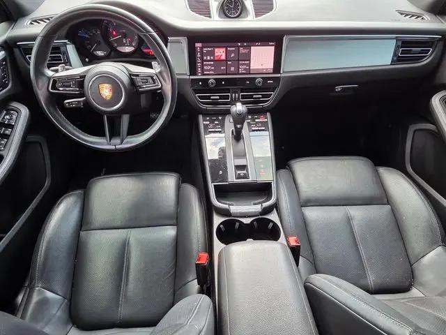 2022 Porsche Macan Macan