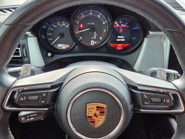 2022 Porsche Macan Macan