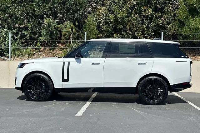 2026 Land Rover Range Rover P400 SE 7 Seat