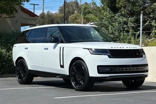 2026 Land Rover Range Rover P400 SE 7 Seat