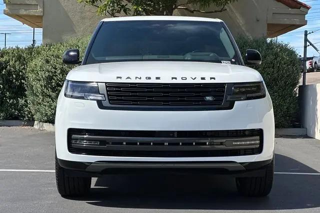 2026 Land Rover Range Rover P400 SE 7 Seat