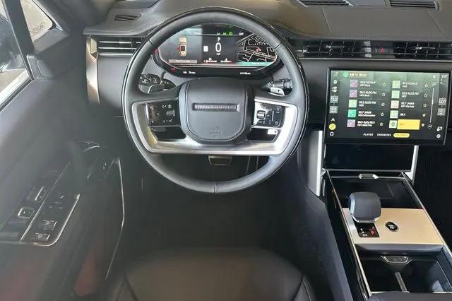 2026 Land Rover Range Rover P400 SE 7 Seat