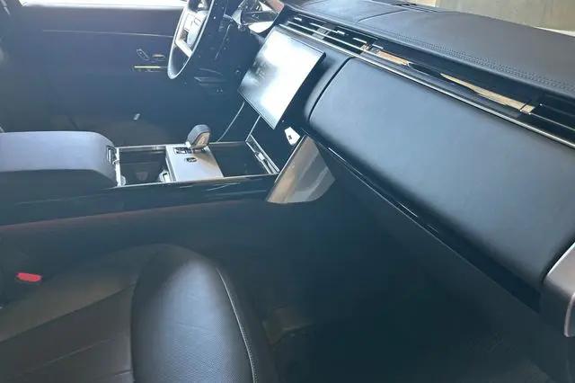 2026 Land Rover Range Rover P400 SE 7 Seat