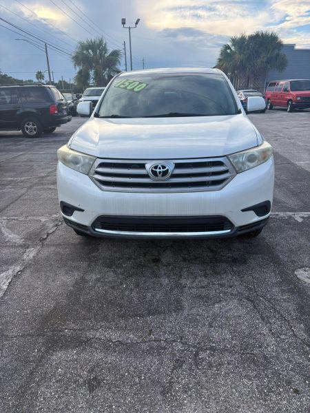 2013 Toyota Highlander Base for sale in Jacksonville, FL