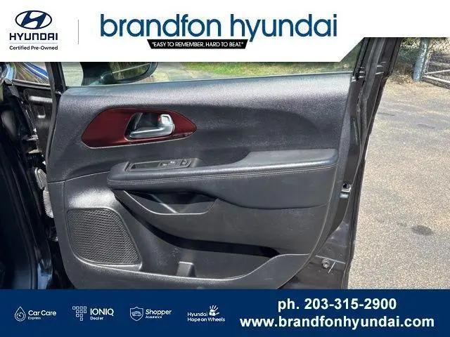 2020 Chrysler Pacifica 35th Anniversary Touring L