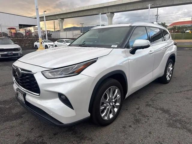 2024 Toyota Highlander Limited for sale in Waipahu, HI