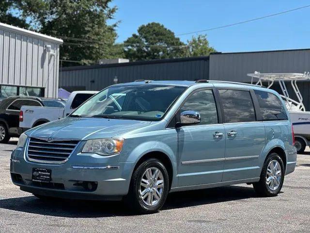 2010 Chrysler Town & Country New Limited for sale in Norfolk, VA