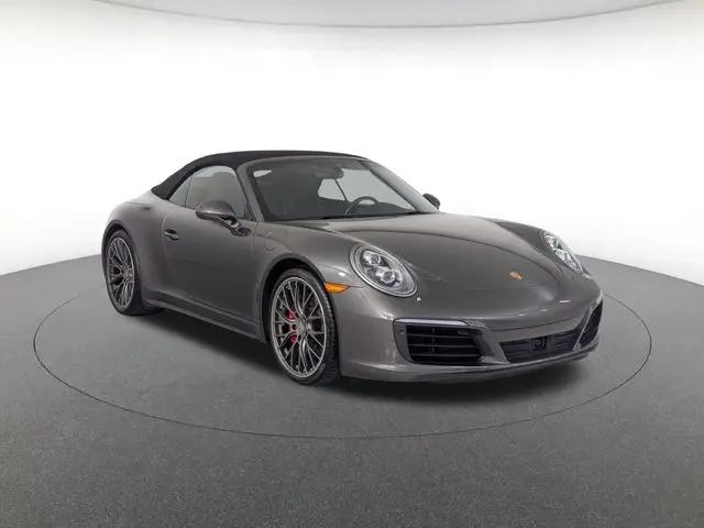 2017 Porsche 911 Carrera 4 GTS