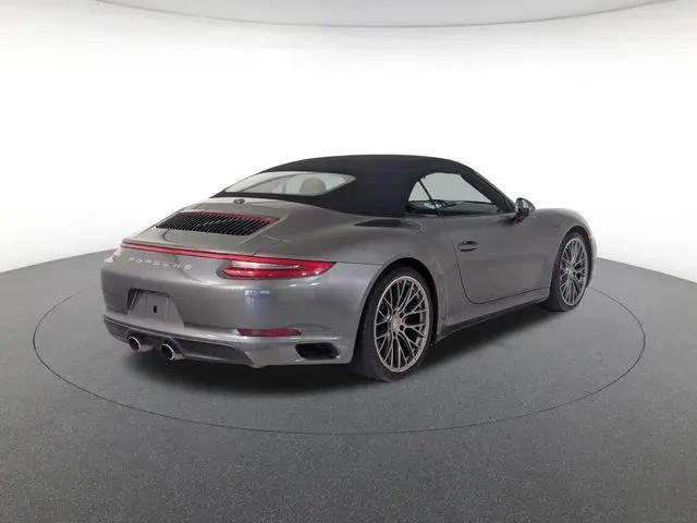 2017 Porsche 911 Carrera 4 GTS