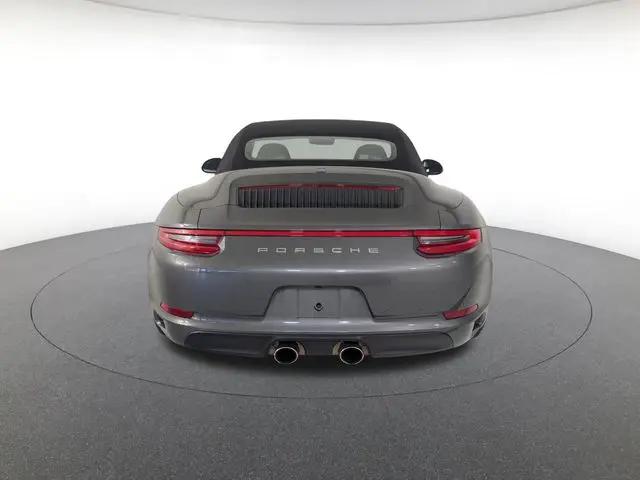 2017 Porsche 911 Carrera 4 GTS