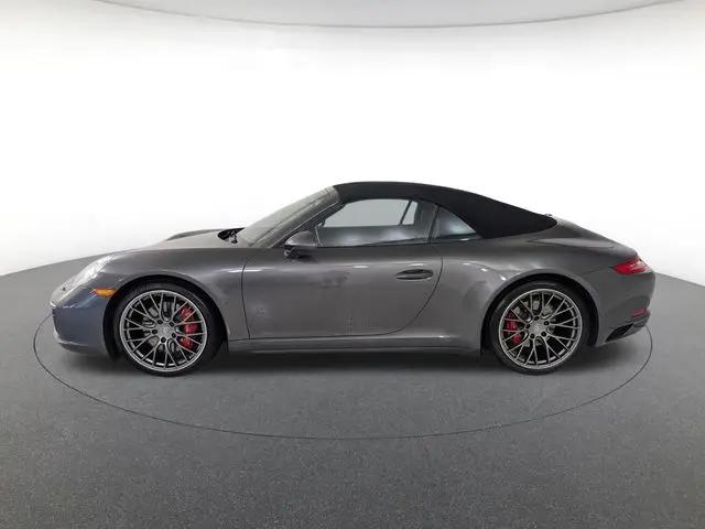 2017 Porsche 911 Carrera 4 GTS