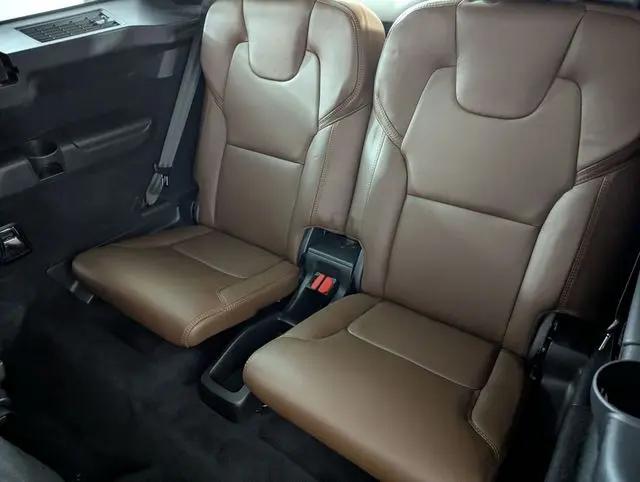 2021 Volvo XC90 T6 Inscription 7 Passenger