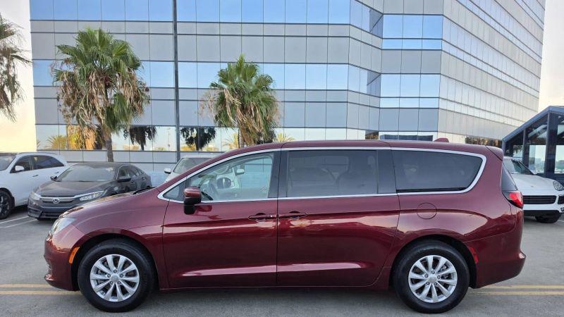 2018 Chrysler Pacifica LX