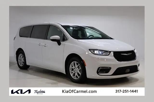 2023 Chrysler Pacifica Touring L for sale in Indianapolis, IN