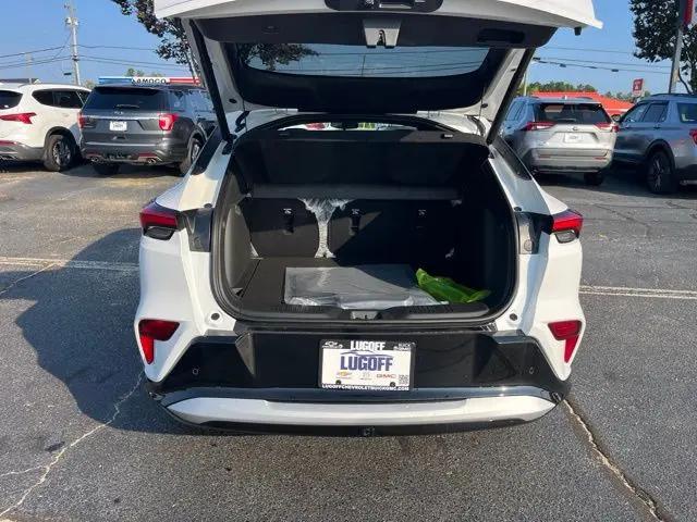 2026 Buick NV Sport Touring FWD