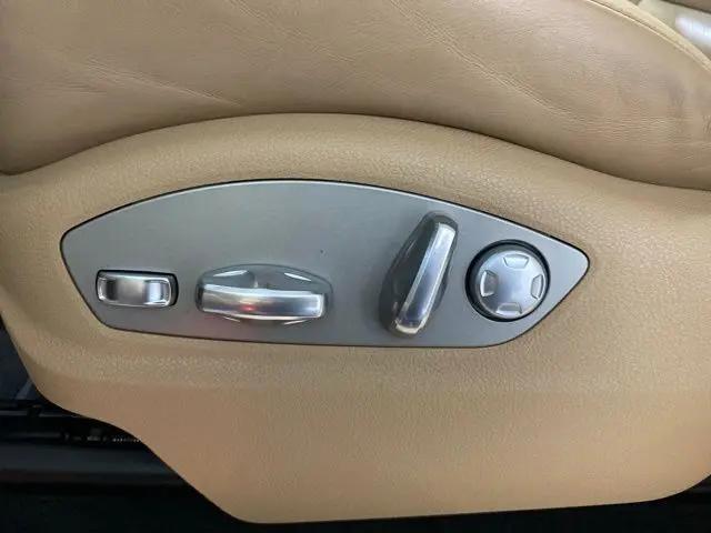2021 Porsche Macan Macan