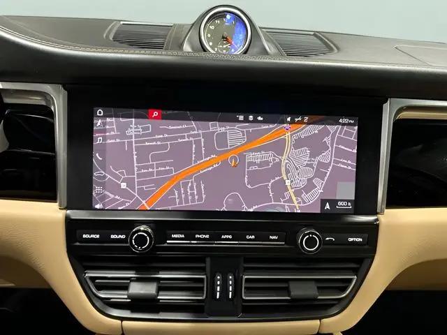 2021 Porsche Macan Macan