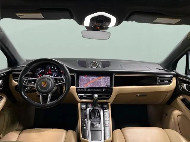 2021 Porsche Macan Macan