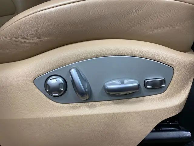 2021 Porsche Macan Macan