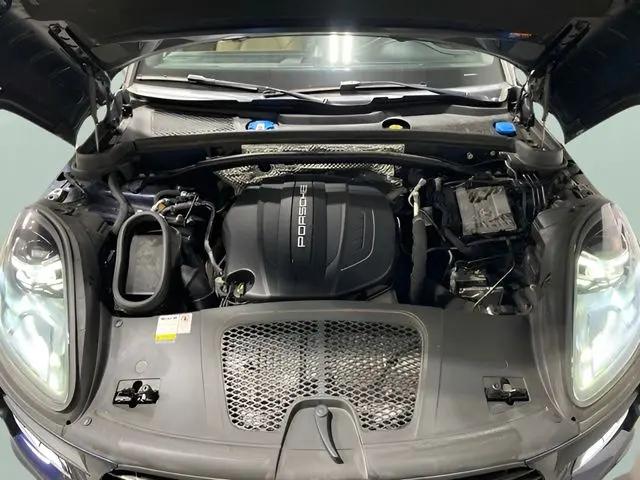 2021 Porsche Macan Macan