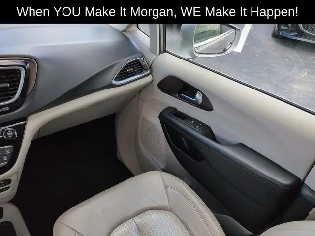 2019 Chrysler Pacifica Touring L Plus