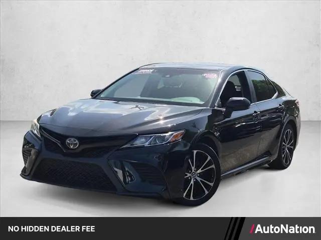 2018 Toyota Camry SE for sale in Greenacres, FL