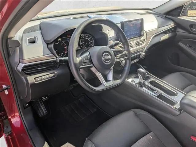2024 Nissan Altima SV FWD