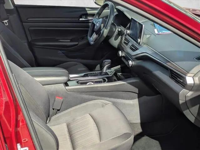 2024 Nissan Altima SV FWD