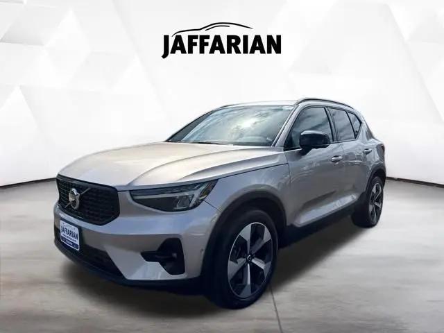 2024 Volvo XC40 B5 Plus Dark Theme for sale in Haverhill, MA