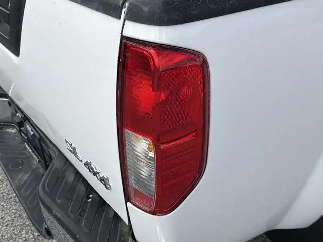 2011 Nissan Frontier SL