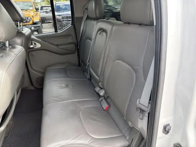 2011 Nissan Frontier SL