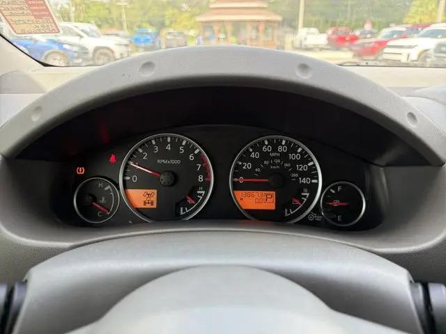 2011 Nissan Frontier SL