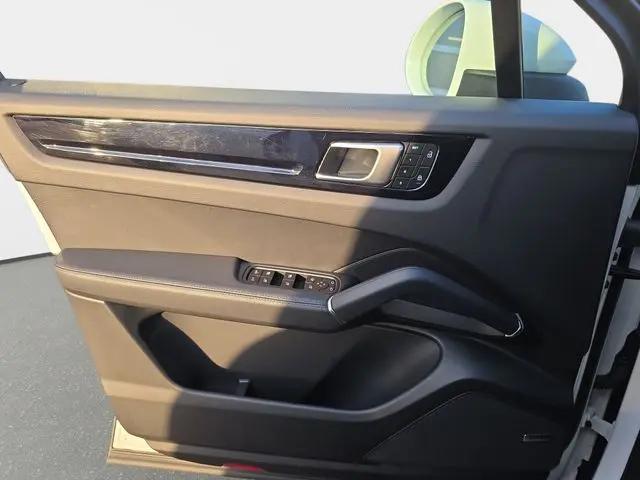 2023 Porsche Cayenne Cayenne