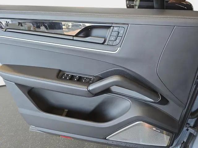 2024 Porsche Cayenne Turbo GT