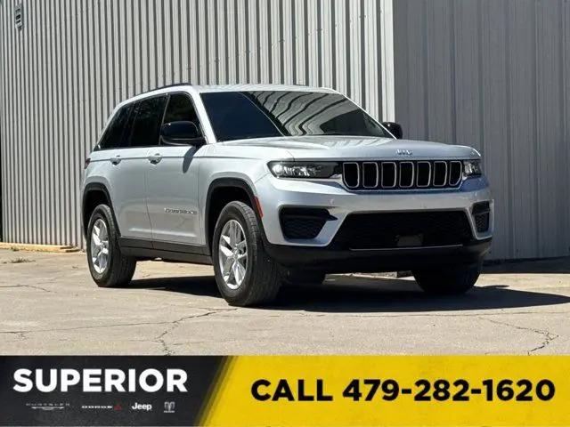 2025 Jeep Grand Cherokee Laredo X 4x4 for sale in Siloam Springs, AR