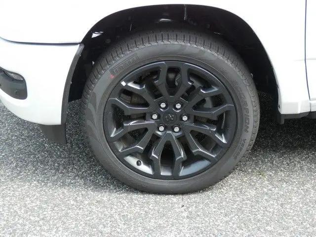 2026 Ram 1500 Limited Crew Cab 4x4 5'7" Box